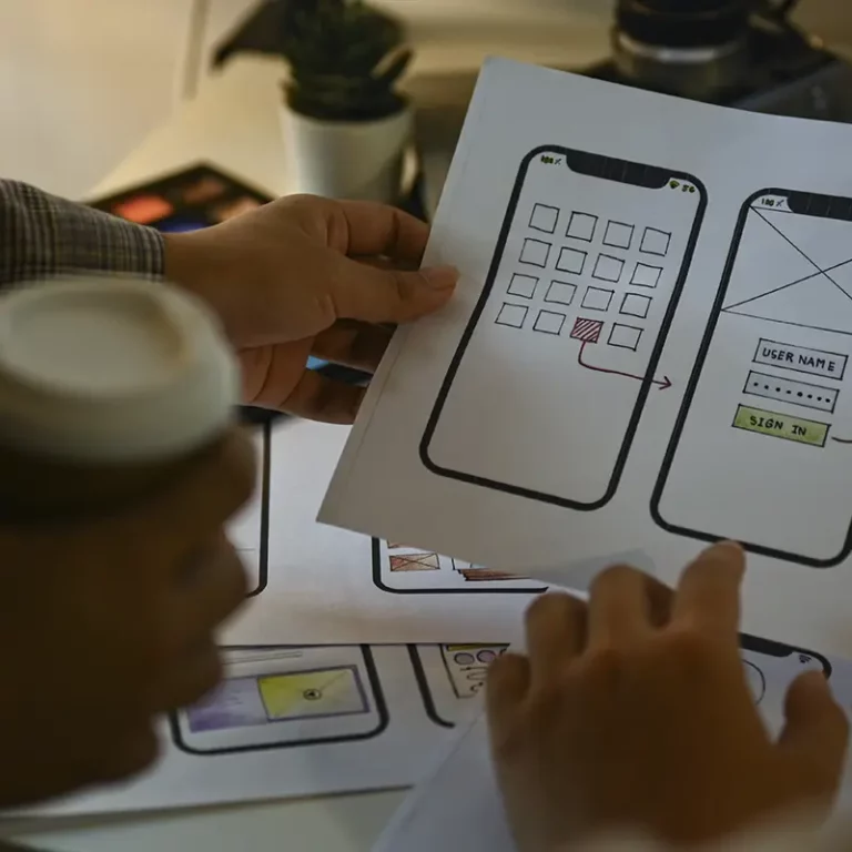 Sites Responsivos em Goiânia: Soluções Mobile para Empresas 23 Sites responsivos em Goiânia exibidos em smartphone, tablet e laptop.